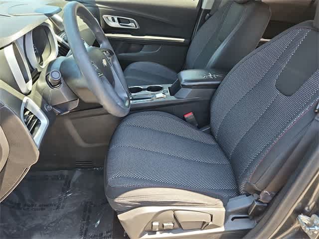 2017 Chevrolet Equinox LS 16