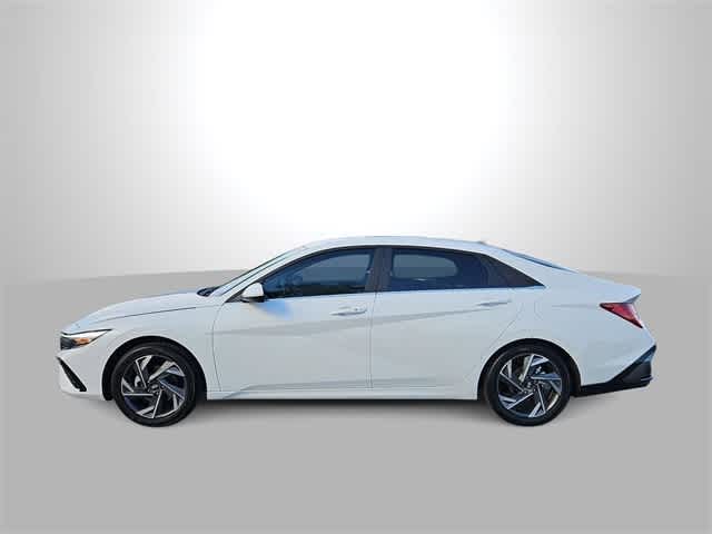Thumbnail: 2024 Hyundai Elantra - 4
