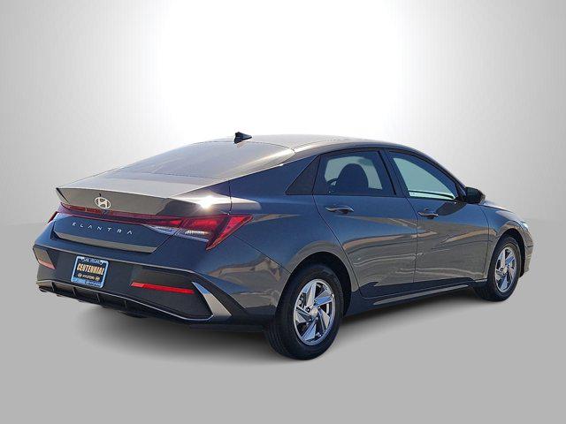 Thumbnail: 2025 Hyundai Elantra - 8