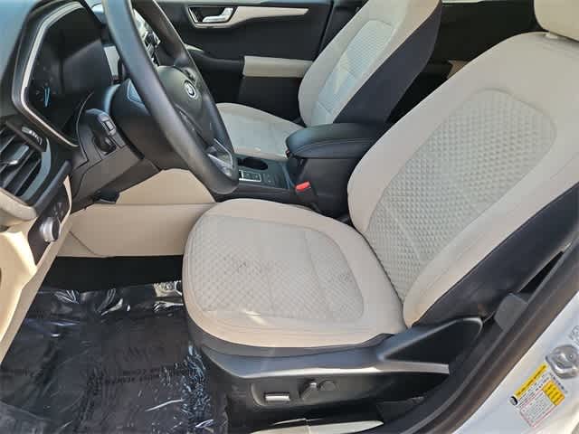 Thumbnail: 2020 Ford Escape - 16