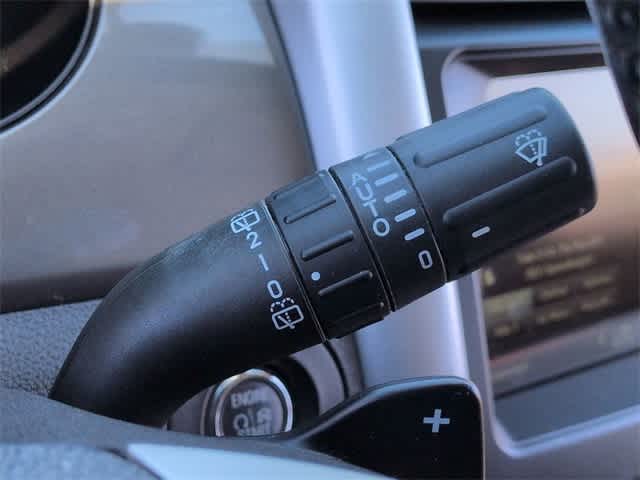 Thumbnail: 2013 Ford Edge - 22