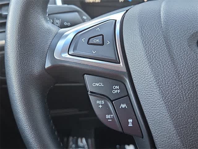 Thumbnail: 2019 Ford Edge - 23