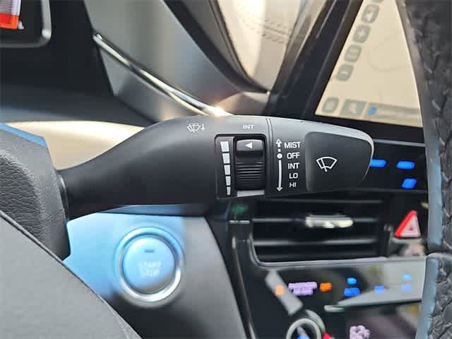 Thumbnail: 2020 Hyundai Ioniq - 25