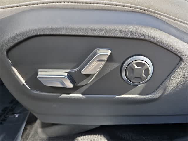 Thumbnail: 2025 Hyundai Santa Fe - 17