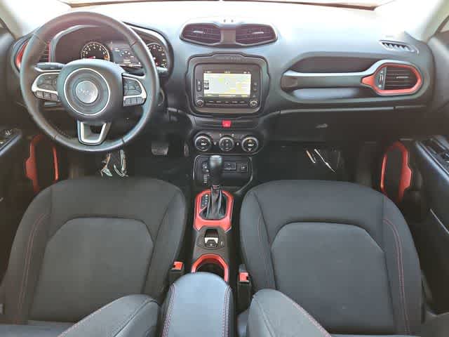 Thumbnail: 2016 Jeep Renegade - 8