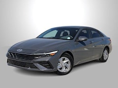 2025 Hyundai Elantra SE Sedan