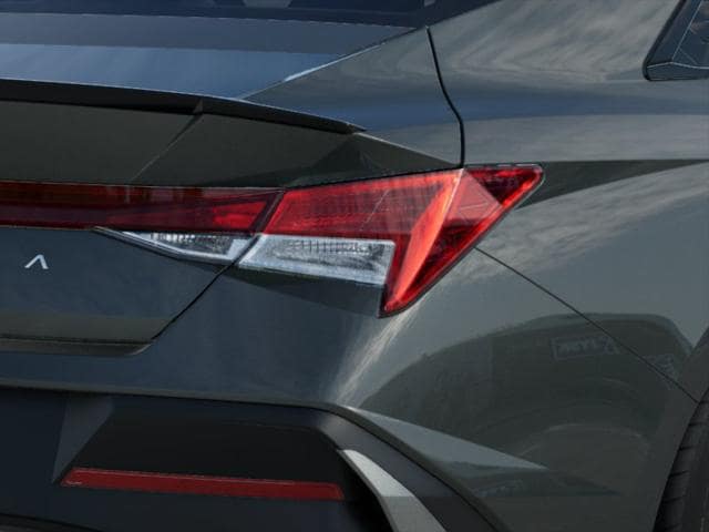 Thumbnail: 2025 Hyundai Elantra - 10