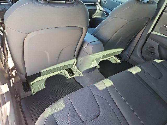 Thumbnail: 2026 Hyundai Elantra - 17