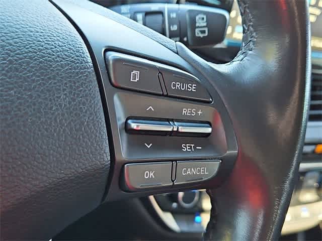 Thumbnail: 2020 Hyundai Elantra - 25