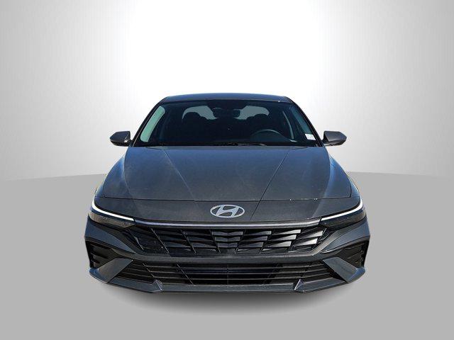 Thumbnail: 2026 Hyundai Elantra - 3
