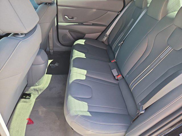 Thumbnail: 2025 Hyundai Elantra - 18