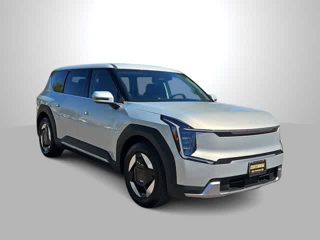 Used 2024 Kia EV9 Light L/R with VIN KNDAB5S11R6033603 for sale in Las Vegas, NV