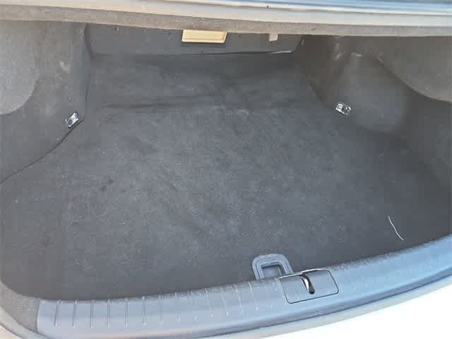 Thumbnail: 2017 Genesis G80 - 36