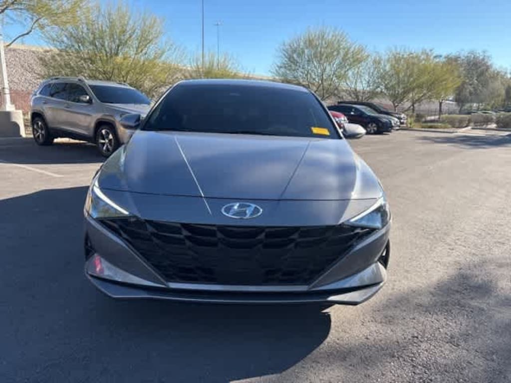 Used 2023 Hyundai Elantra SEL Sedan