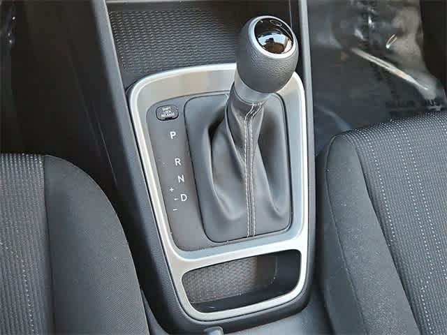 Thumbnail: 2023 Hyundai Venue - 29