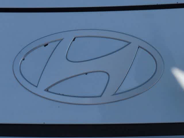 Thumbnail: 2024 Hyundai Elantra - 11