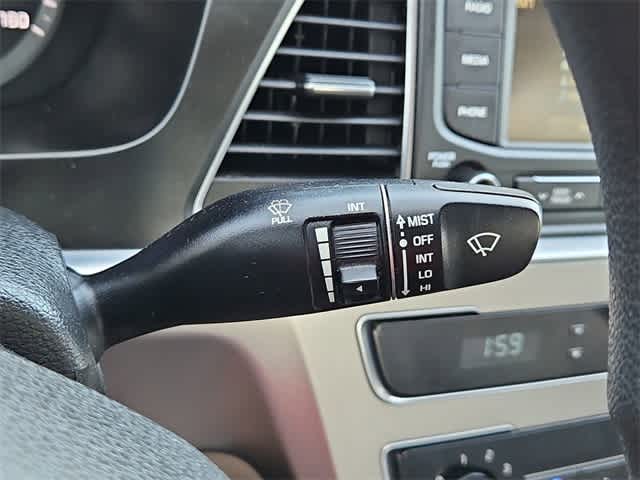 Thumbnail: 2015 Hyundai Sonata - 26