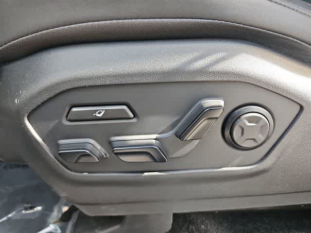 Thumbnail: 2025 Hyundai Santa Fe - 17