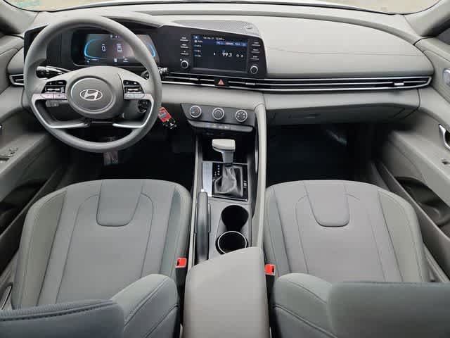 Thumbnail: 2025 Hyundai Elantra - 15