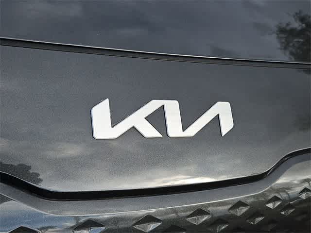 Thumbnail: 2022 Kia Niro - 12