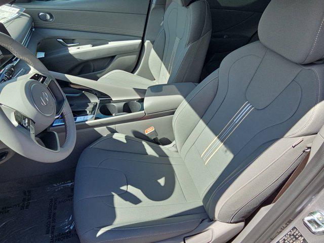 Thumbnail: 2025 Hyundai Elantra - 13