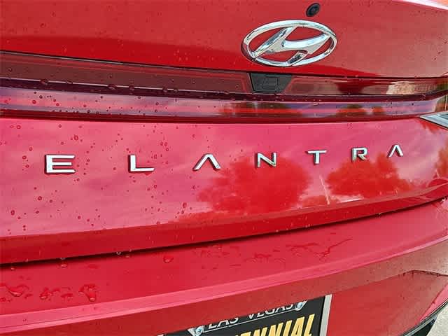 Thumbnail: 2022 Hyundai Elantra - 12