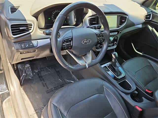 Thumbnail: 2018 Hyundai Ioniq - 10