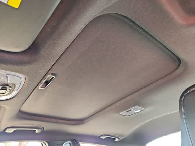 Thumbnail: 2022 Hyundai Elantra - 17