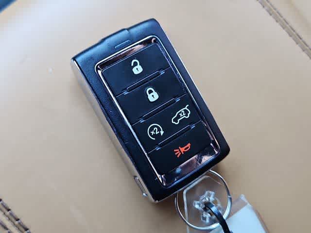 Thumbnail: 2022 Jeep Grand Cherokee - 37