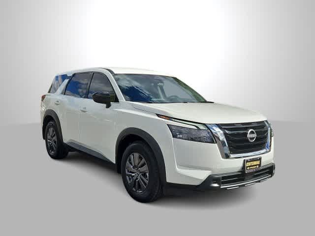Used 2024 Nissan Pathfinder S SUV