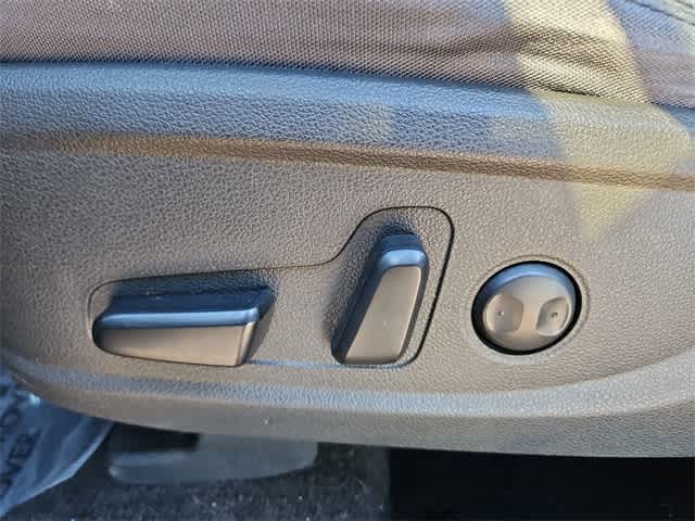 Thumbnail: 2023 Hyundai Santa Fe - 17