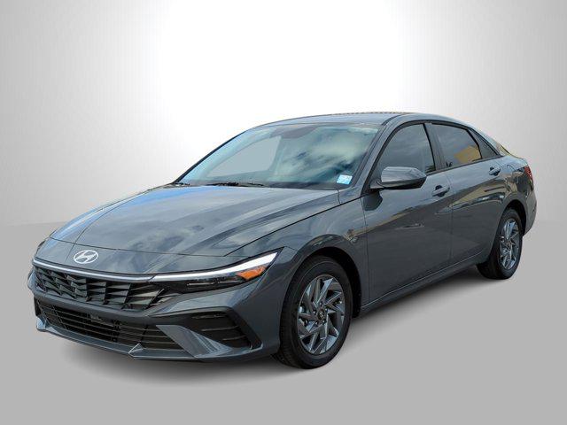 Thumbnail: 2026 Hyundai Elantra - 4