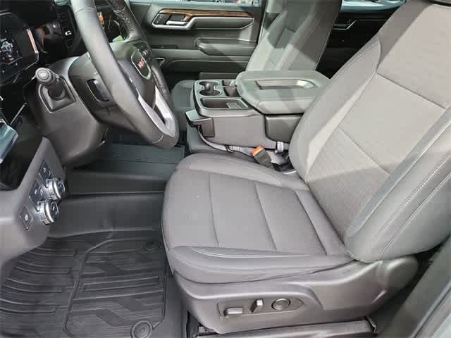 Thumbnail: 2024 GMC Sierra 1500 - 16