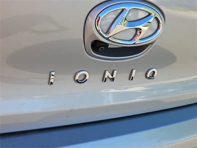 Thumbnail: 2020 Hyundai Ioniq - 11