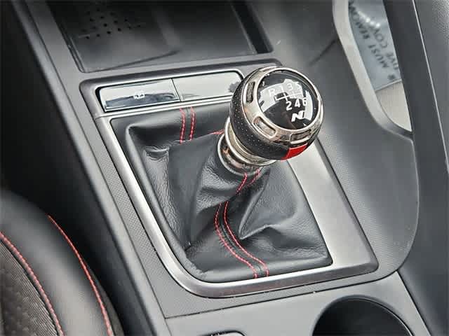 Thumbnail: 2022 Hyundai Elantra - 31