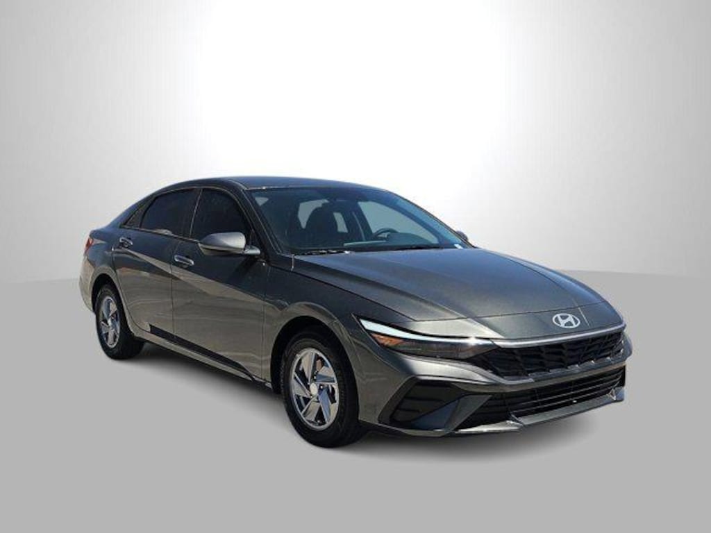 New 2026 Hyundai Elantra SE Sedan