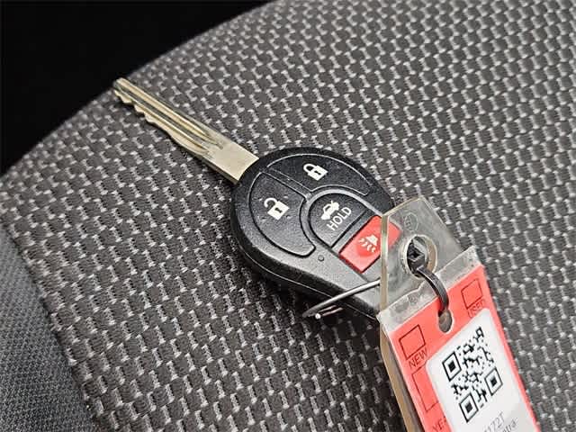 Thumbnail: 2018 Nissan Sentra - 32