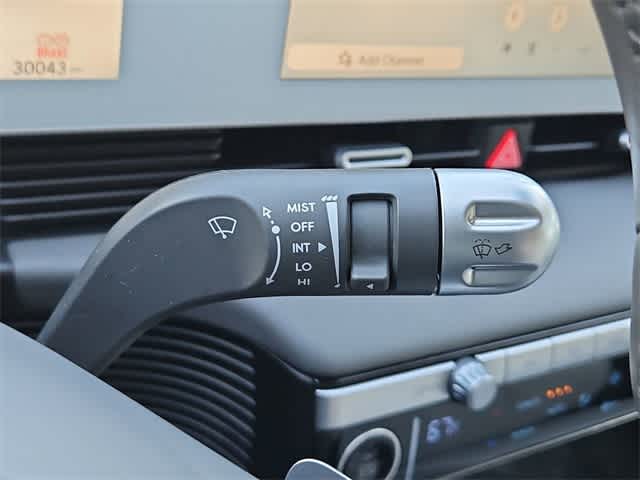 Thumbnail: 2023 Hyundai Ioniq 5 - 25