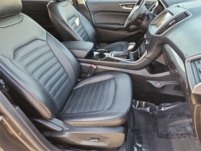 Thumbnail: 2016 Ford Edge - 22