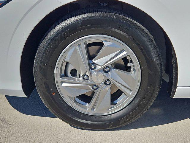 Thumbnail: 2026 Hyundai Elantra - 13