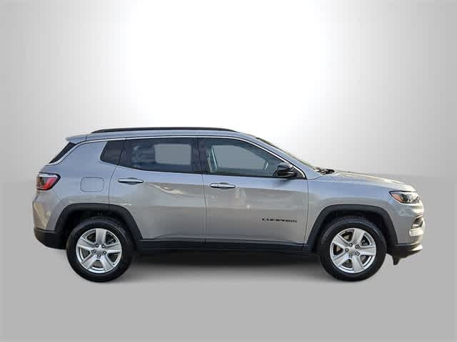 Thumbnail: 2022 Jeep Compass - 9