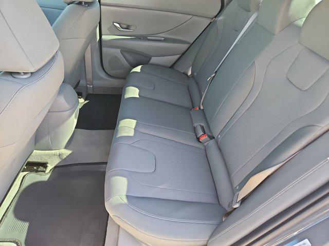 Thumbnail: 2026 Hyundai Elantra - 18