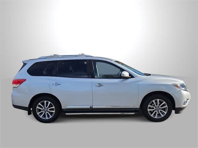 Thumbnail: 2013 Nissan Pathfinder - 9