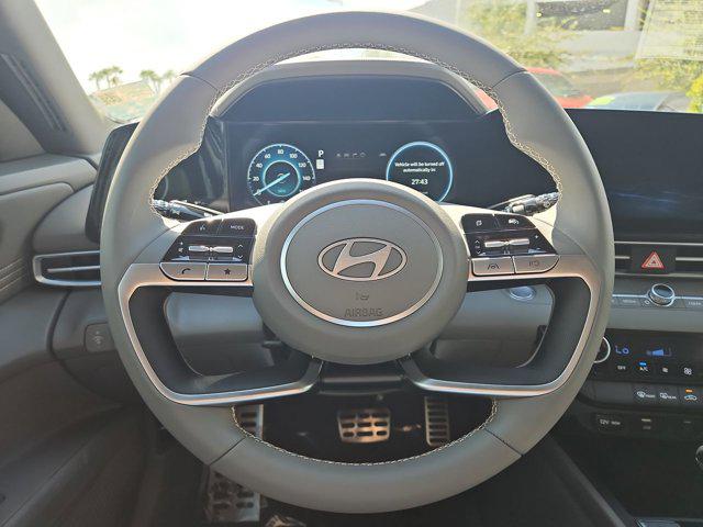 Thumbnail: 2025 Hyundai Elantra - 18