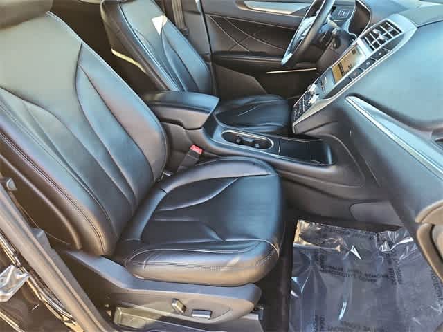 Thumbnail: 2019 Lincoln MKC - 21