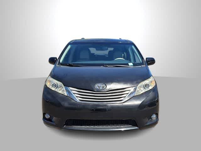 Thumbnail: 2012 Toyota Sienna - 3