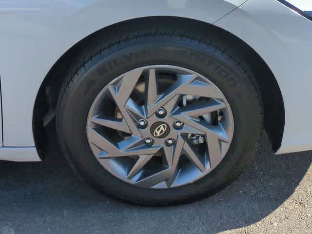 Thumbnail: 2024 Hyundai Elantra - 13