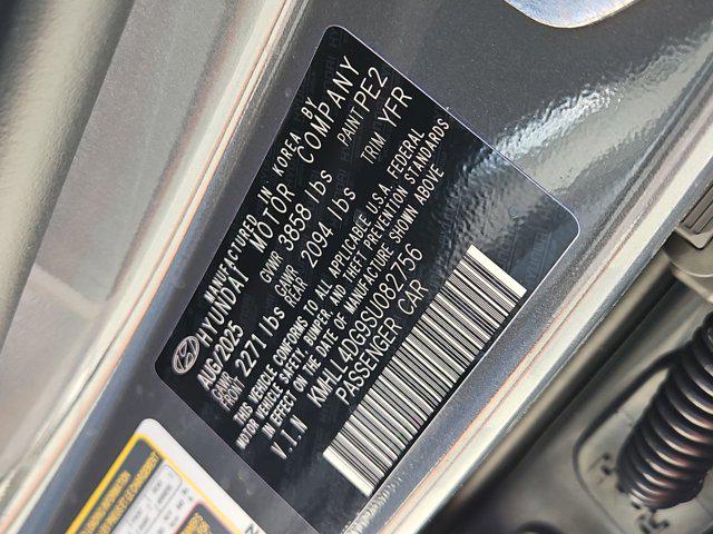 Thumbnail: 2025 Hyundai Elantra - 33