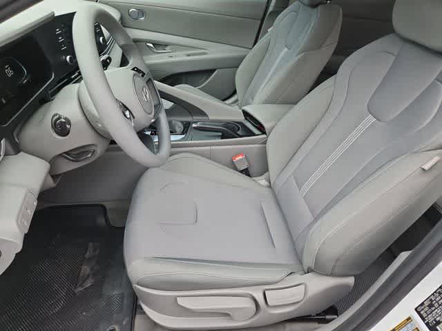 Thumbnail: 2025 Hyundai Elantra - 16