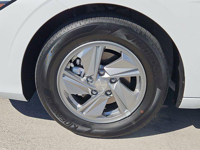 Thumbnail: 2026 Hyundai Elantra - 13